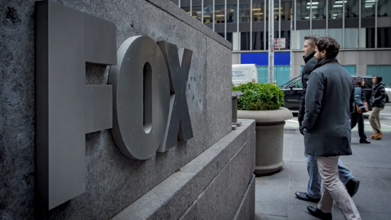 炒股配资平台知识 福克斯流媒体服务将命名为 “福克斯一号”，于NFL赛季前推出