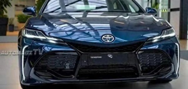 炒股配资时间 丰田全新运动轿车曝光，全新外观设计，内配超大屏搭载2.0T发动机